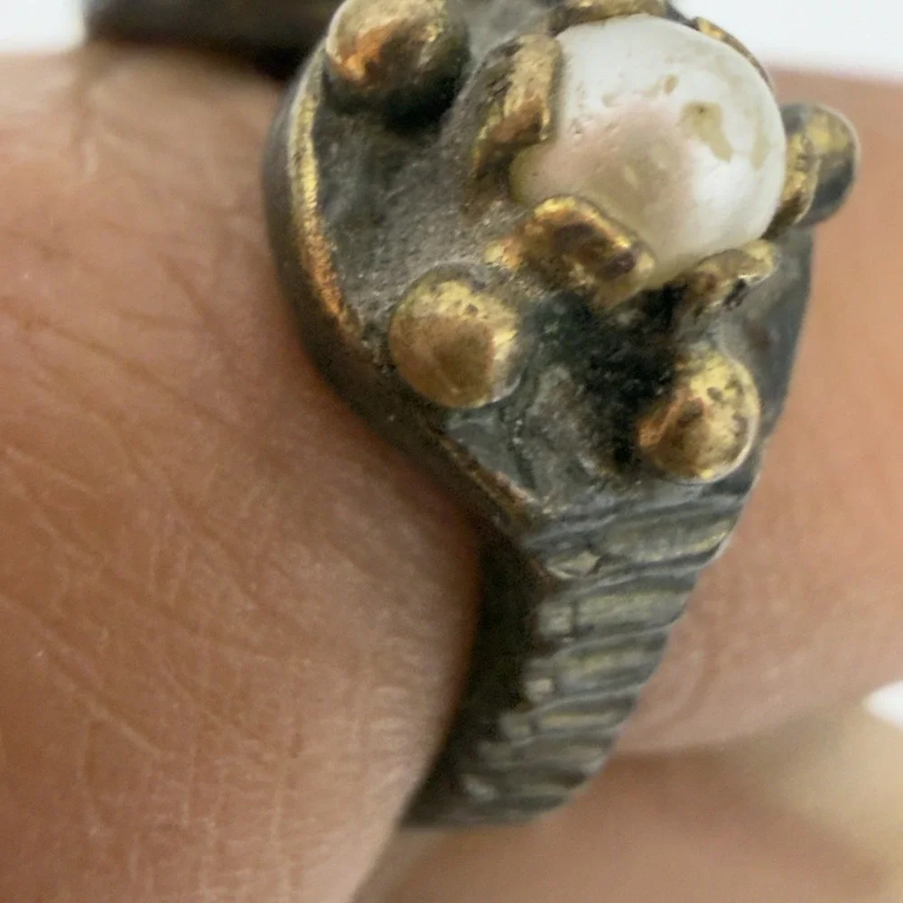 Vtg Carnelian Brass Ring Tibetan Tribal Statement By Pass Abstract Animal 7.5
